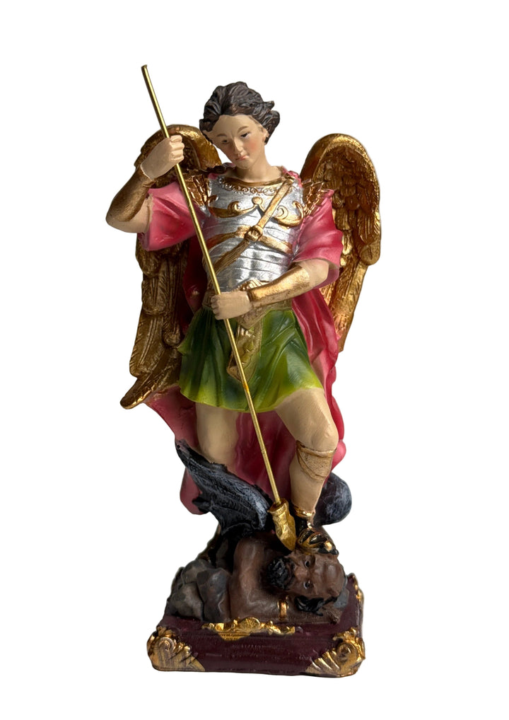 Szent Mihály Arkangyal Szobor – A Gonosz Legyőzője