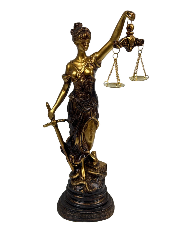 Justitia Szobor – A Törvény és Igazságosság Jelképe (Kicsi, antikolt bronz hatású)