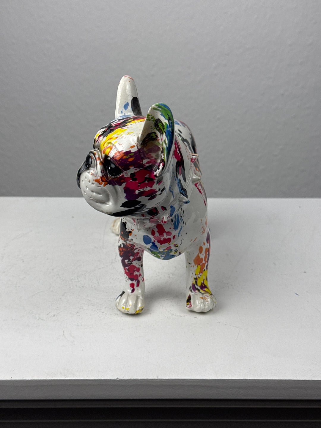 Francia Bulldog Pop Art Szobor (Festékfoltos Modern Stílus)