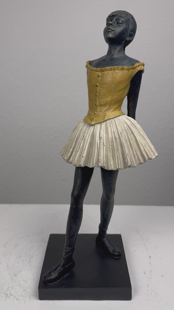 Kis Táncos Szobor (Nagy Degas szobor)
