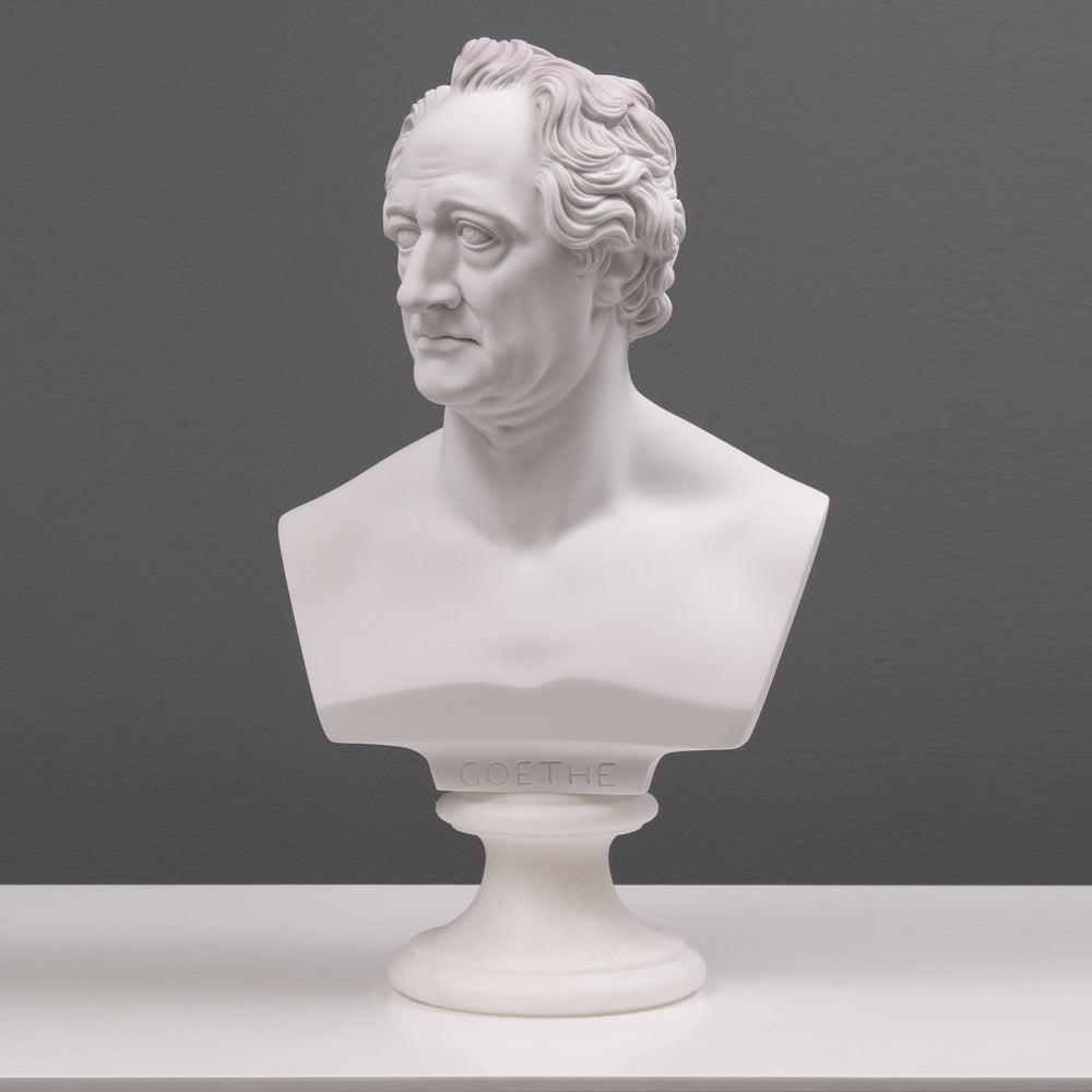 Goethe mellszobor